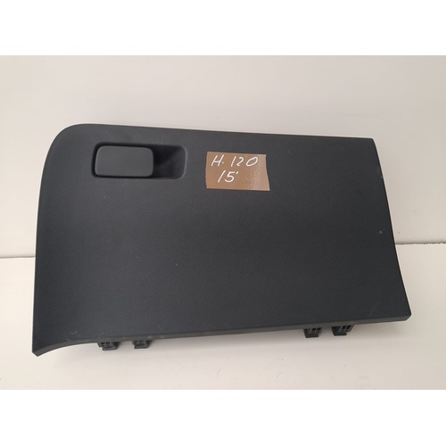 Cassetto porta oggetti HYUNDAI i20 2° Serie del 2015